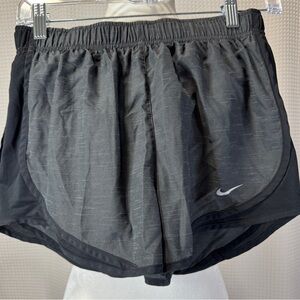 Pre-Owned Nike Dri-Fit Black Running Shorts - Size S